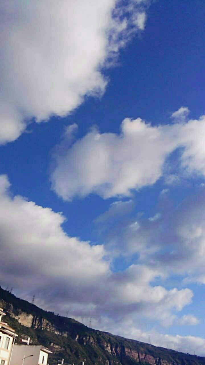 不过… 今天太阳暖暖的.很好
