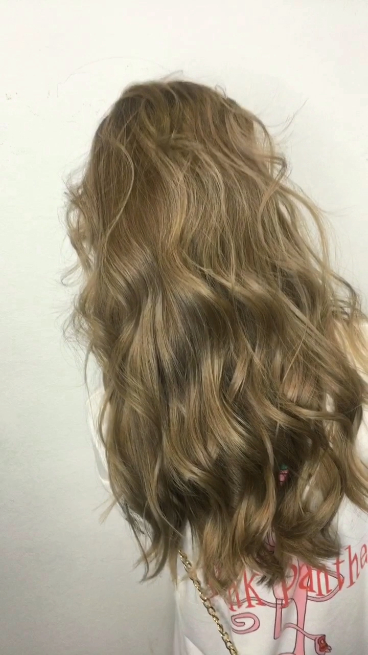 亚麻金灰  背影杀手