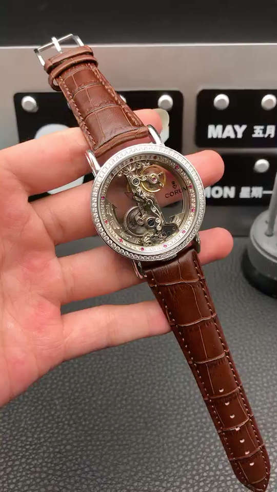 昆仑单桥镂空机械表