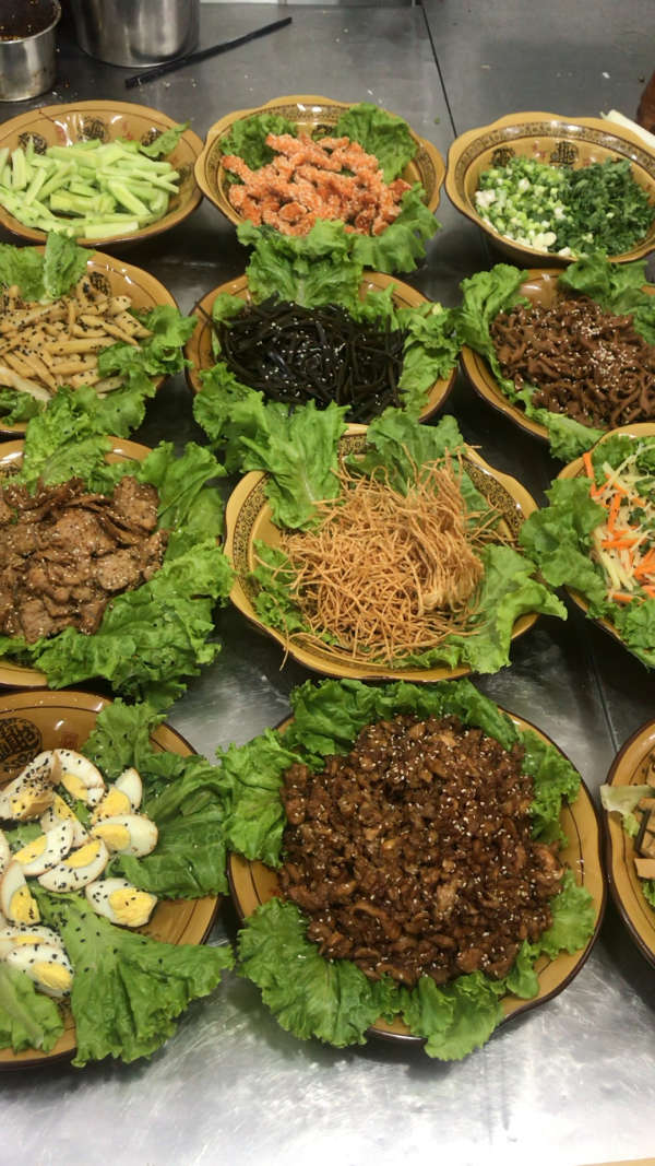 卤肉卷小吃部分菜品.