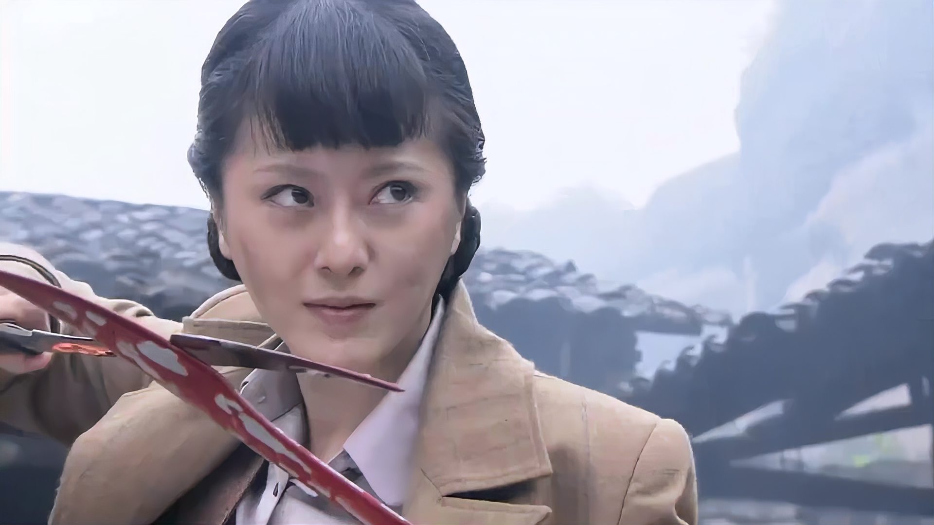 战争:女鬼子心狠手辣,没想杀起人来刀刀见血,真是太可恨了