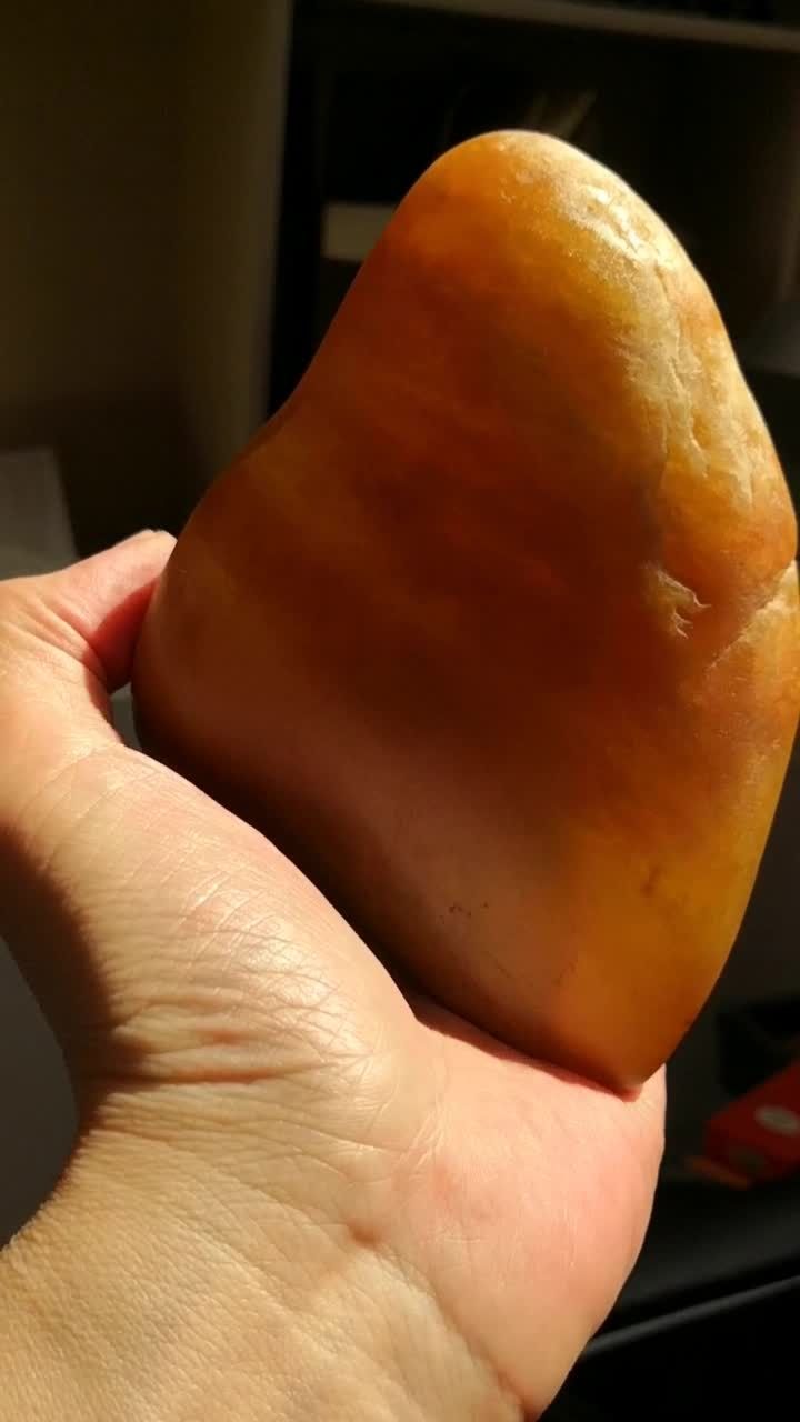 一块金丝玉冻光料