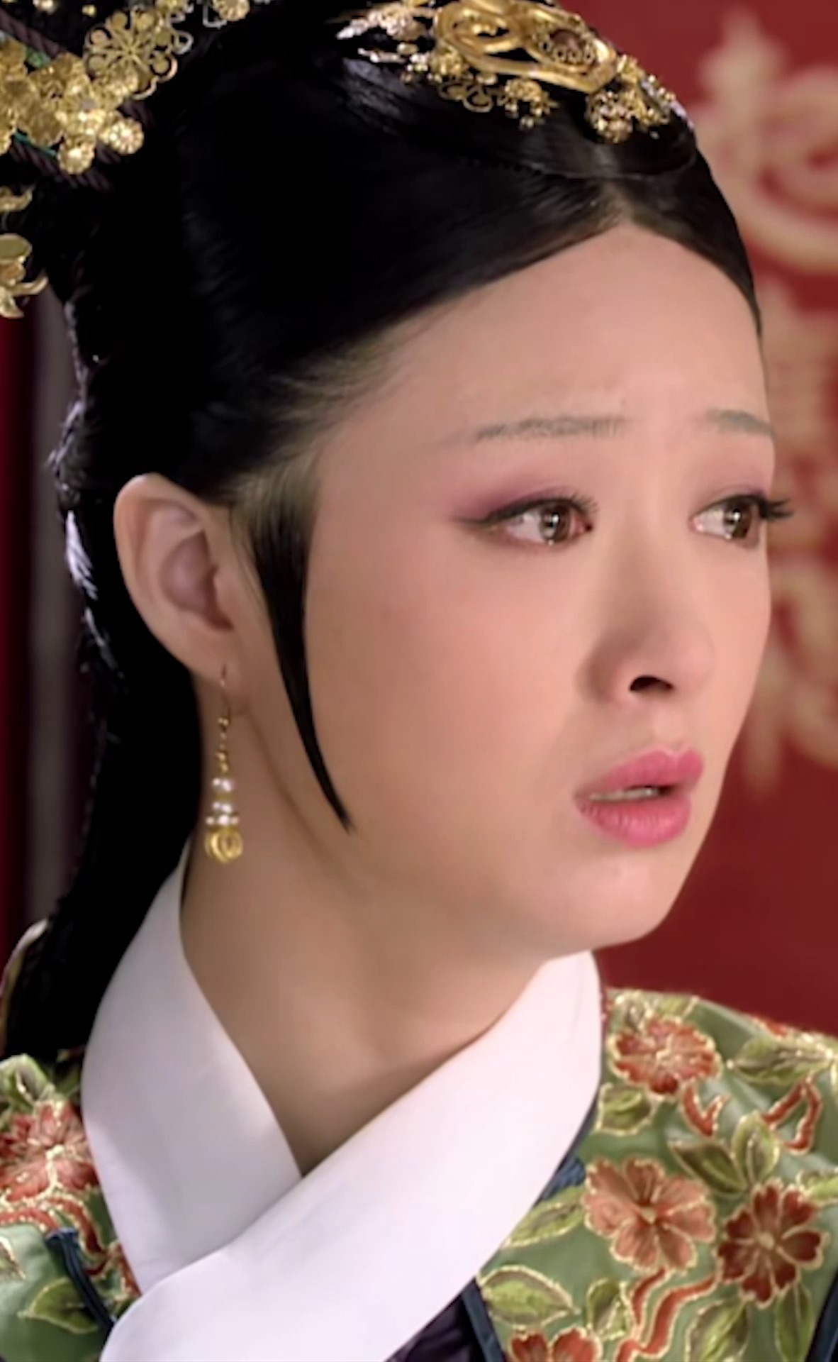 华妃真不知皇上赏的欢宜香有问题?听她被贬后说的这句话,太心疼