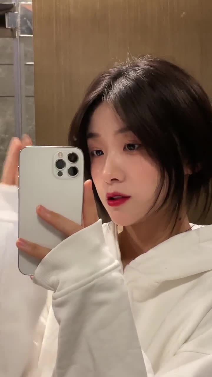 坤哥哥聪姐姐的日常沉迷在自己的美颜当中无法自拔哈哈哈哈哈哈