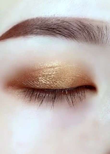 鎏金色眼影真的是太漂亮了,日常出门逛街约会都好看