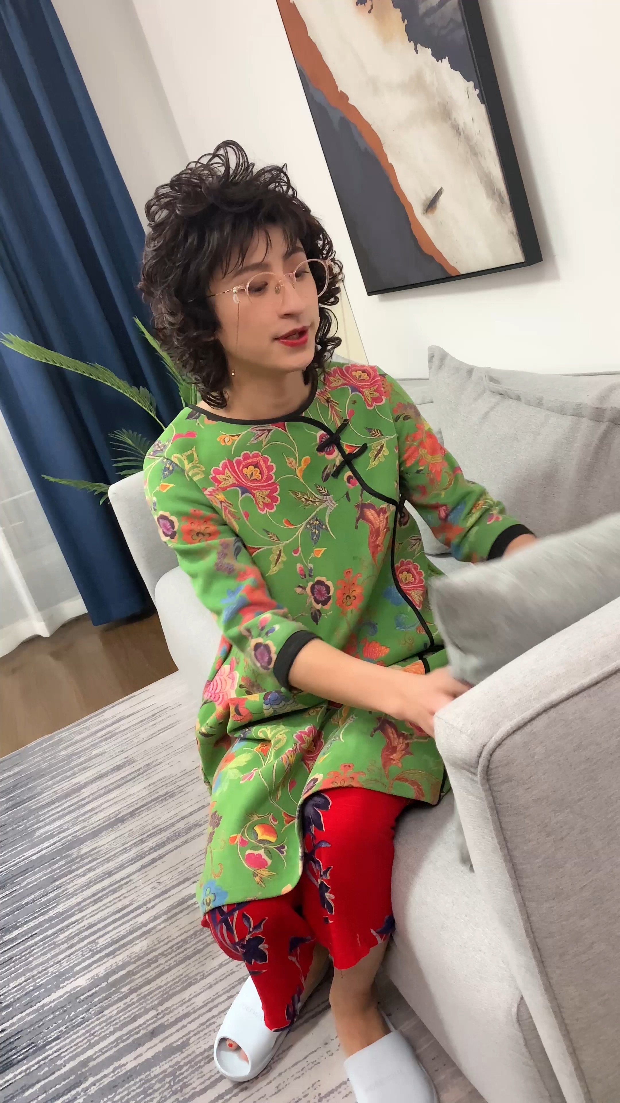 《青岛大姨张大霞》第37期:呼叫图图