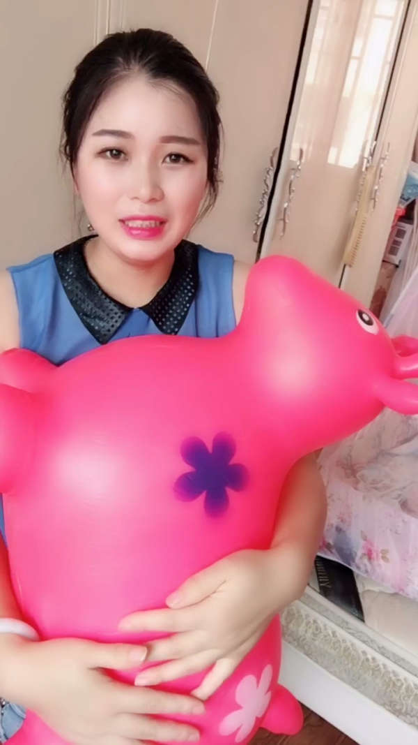 来来来,给姐笑一个,姐逗你开心!