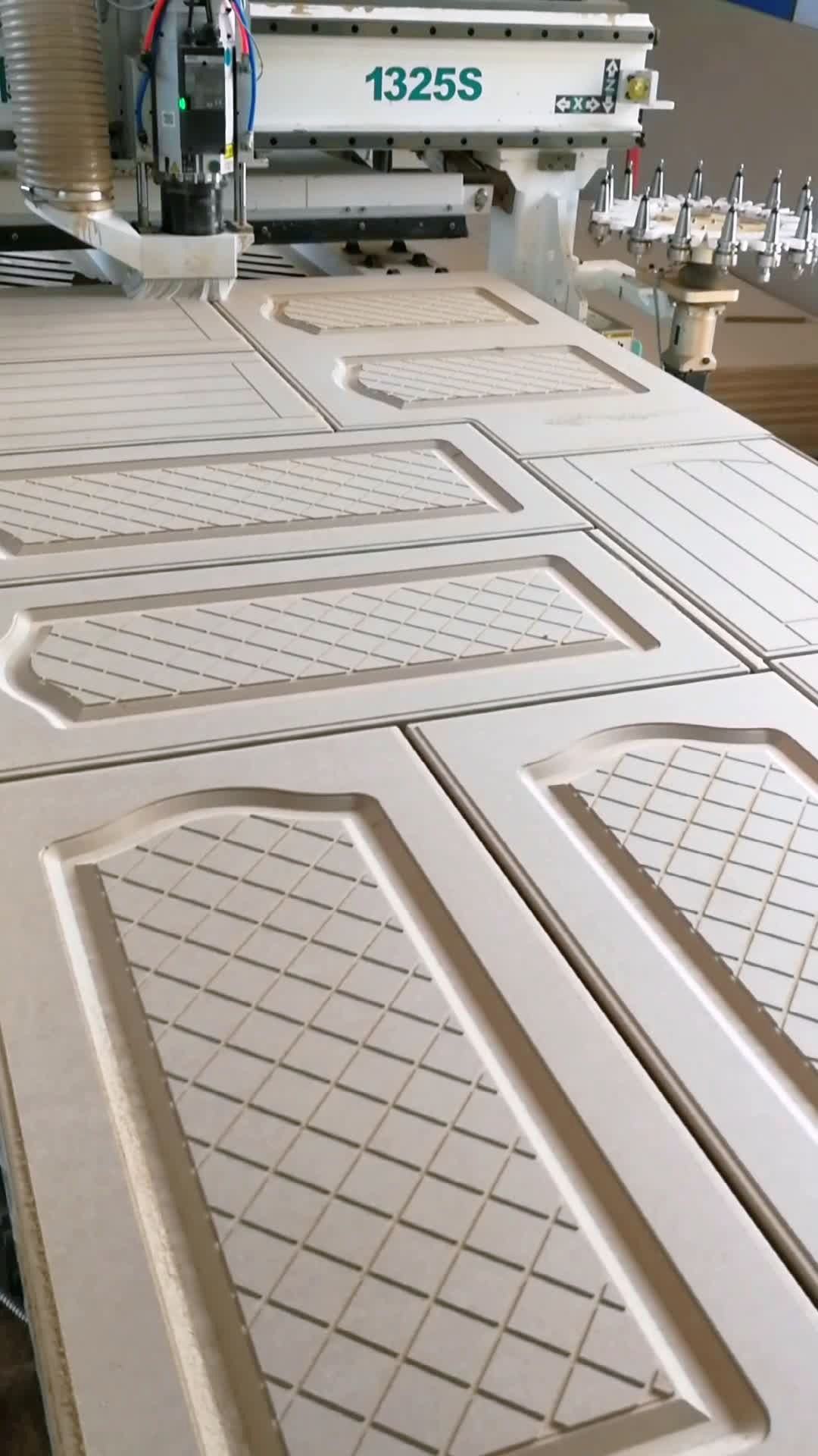 吸塑模压橱柜门