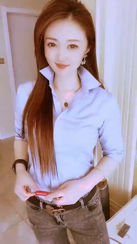 妹子啊,这么漂亮还单身着啊真可惜这么好的身材了