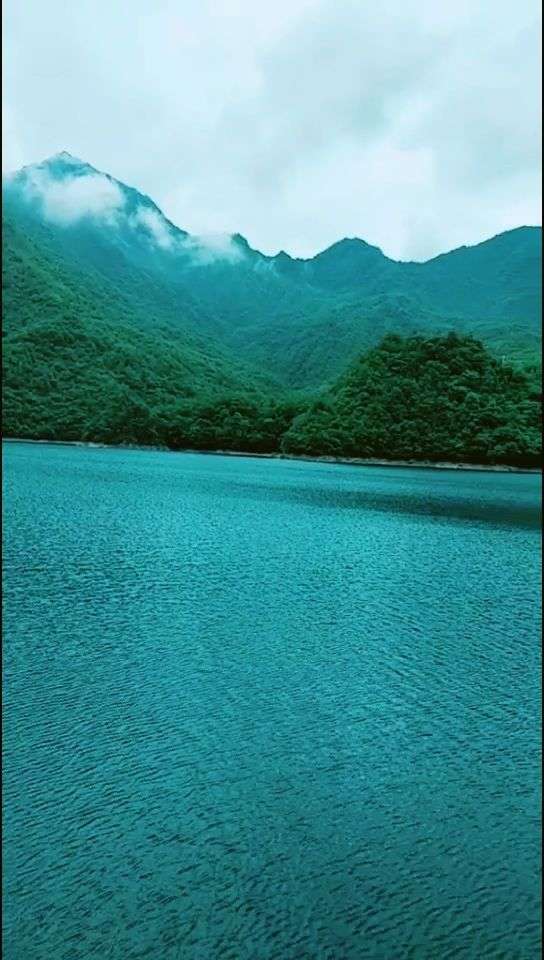 绿水青山蓝天白云~天池
