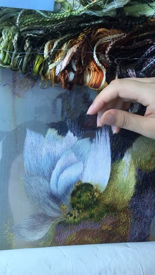 苏绣-虚实乱针绣《荷》