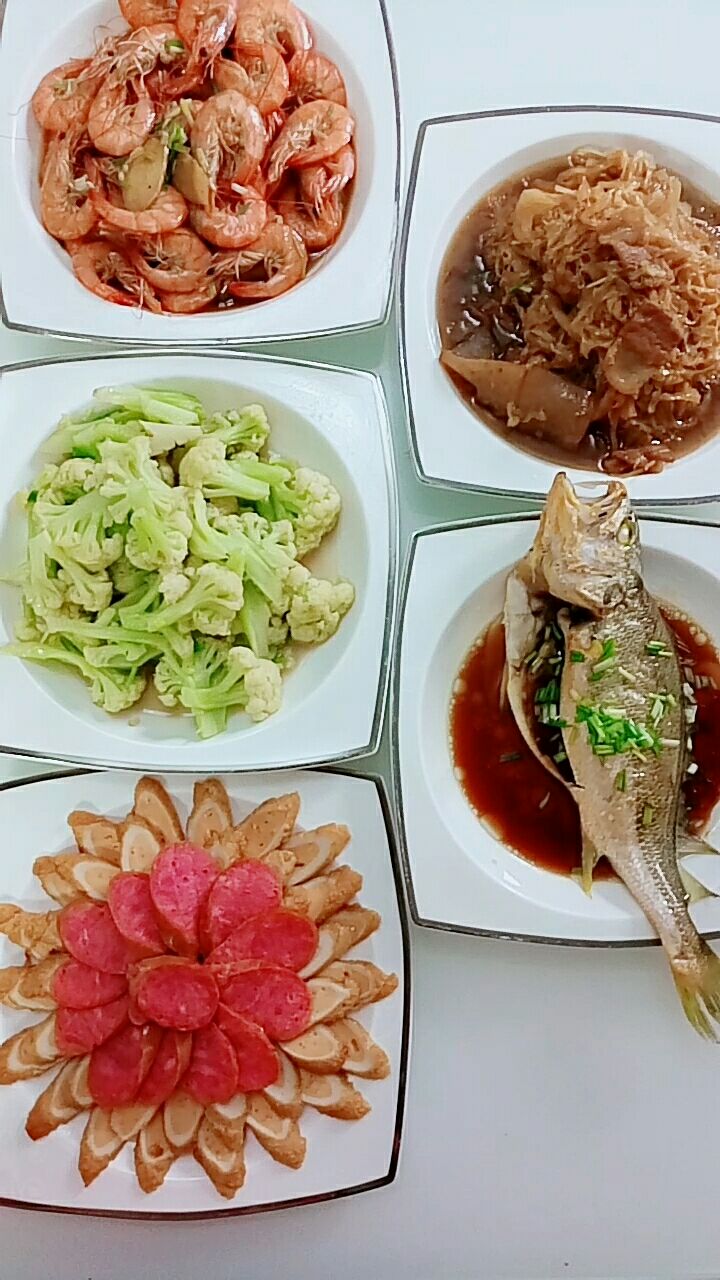 今天是孩子的生日,这些菜都是他自己点名要吃的98