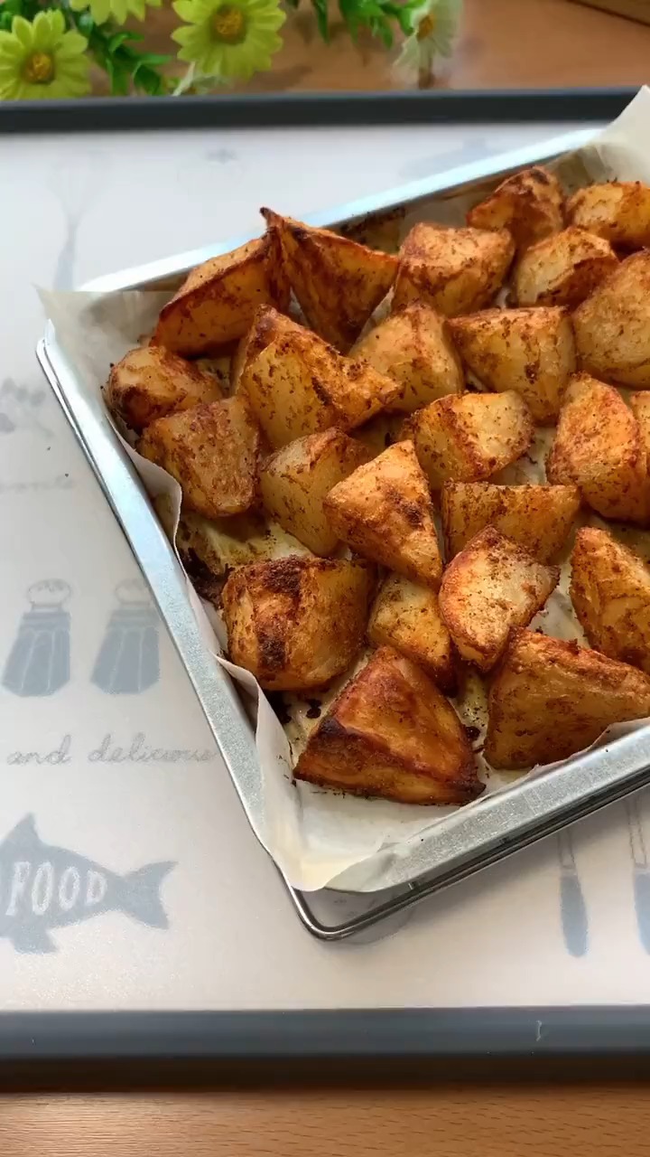 烧烤风味烤土豆块,外焦里嫩实在太好吃啦美食推荐官