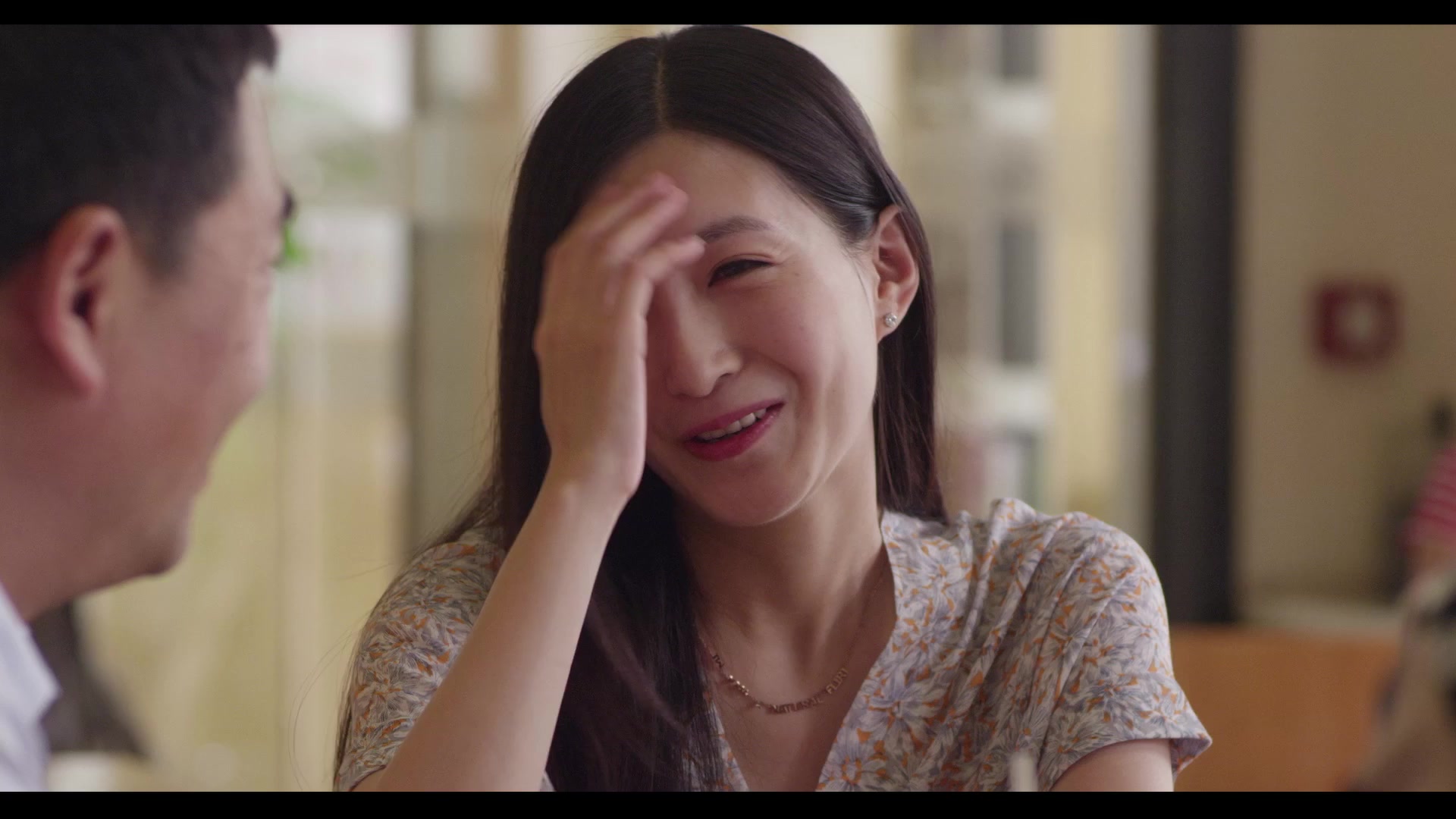 一仆二主王小菊和顾菁菁打招呼,顾菁菁无奈和王小菊说话