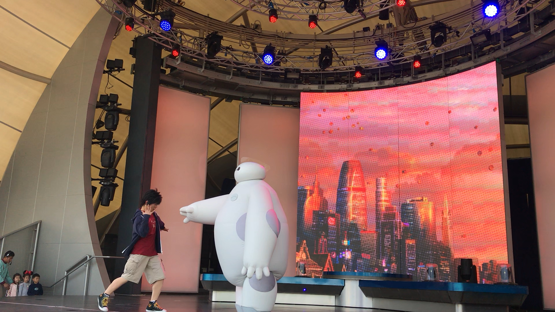 大白和小宏经典击掌现场版 太逗了