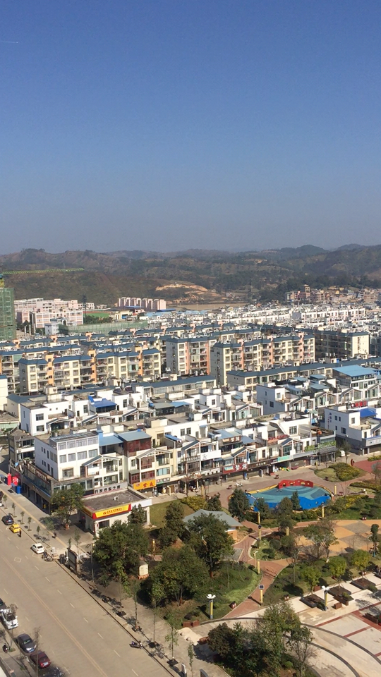 丘北全景及椒莲广场