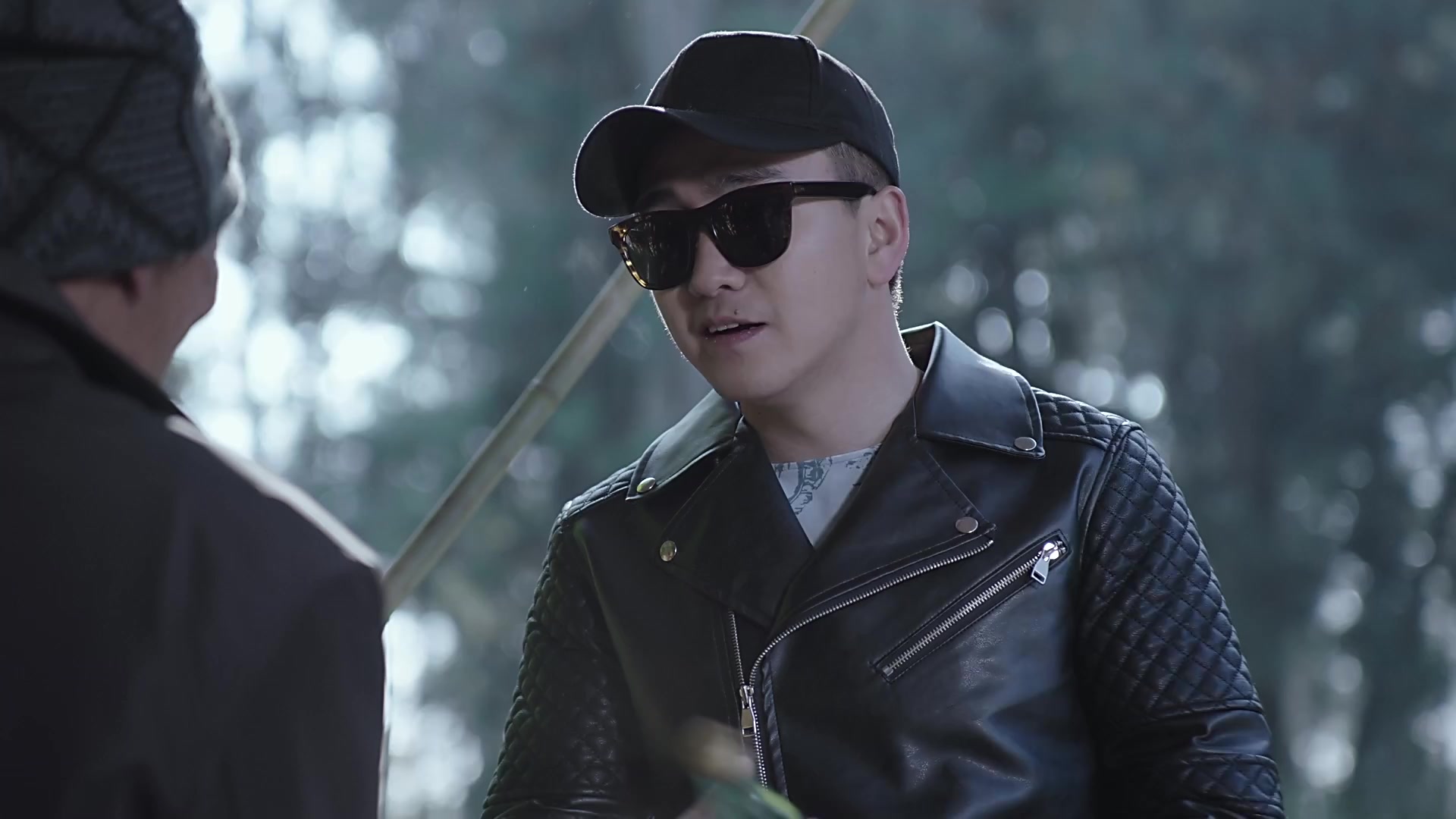 卧底归来:糖果训斥宝玉,秦越下车买酒