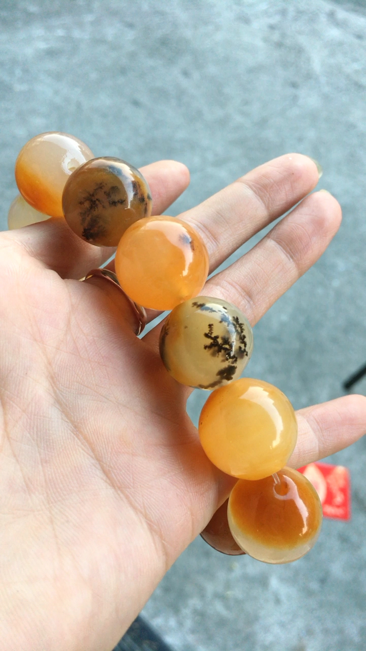 天然黄龙玉草花手串