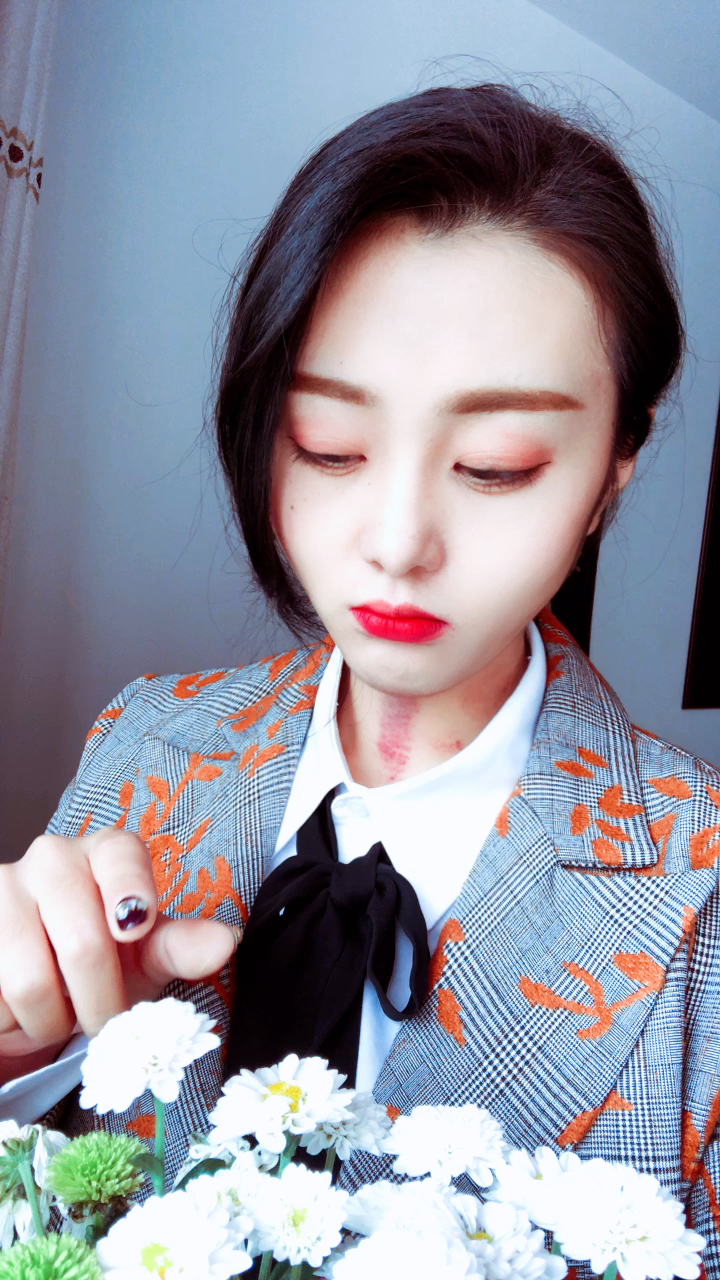 这束秋波赶紧给我收下!(老师经常用嗓子,脖子刮痧去火97)
