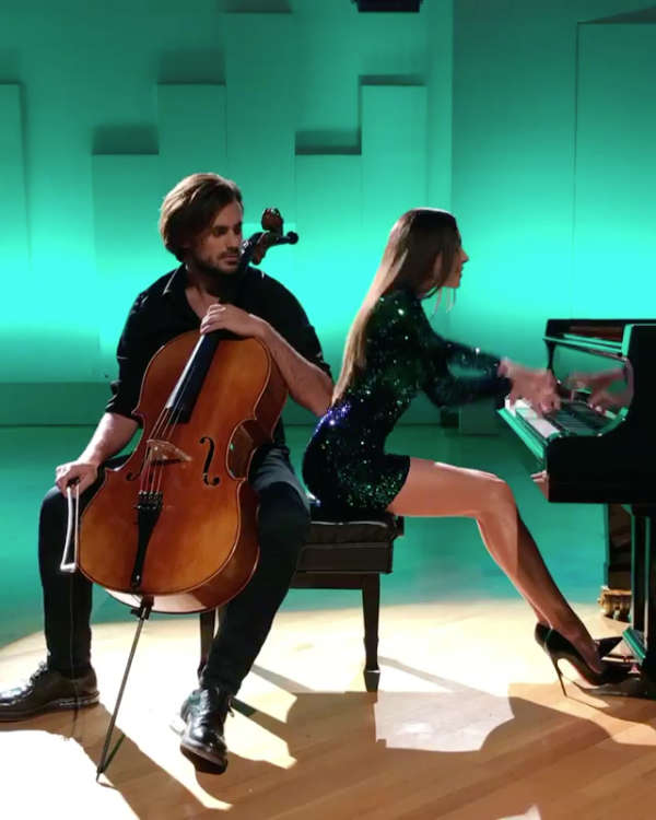 美女钢琴手lola astannova和大提琴帅哥hauser 共同演绎98
