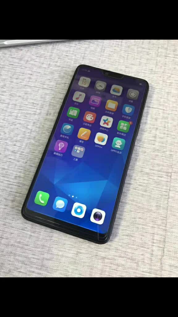 oppo a3 4 128g,成色99新,纯原无拆修,061400送oppo原装闪充